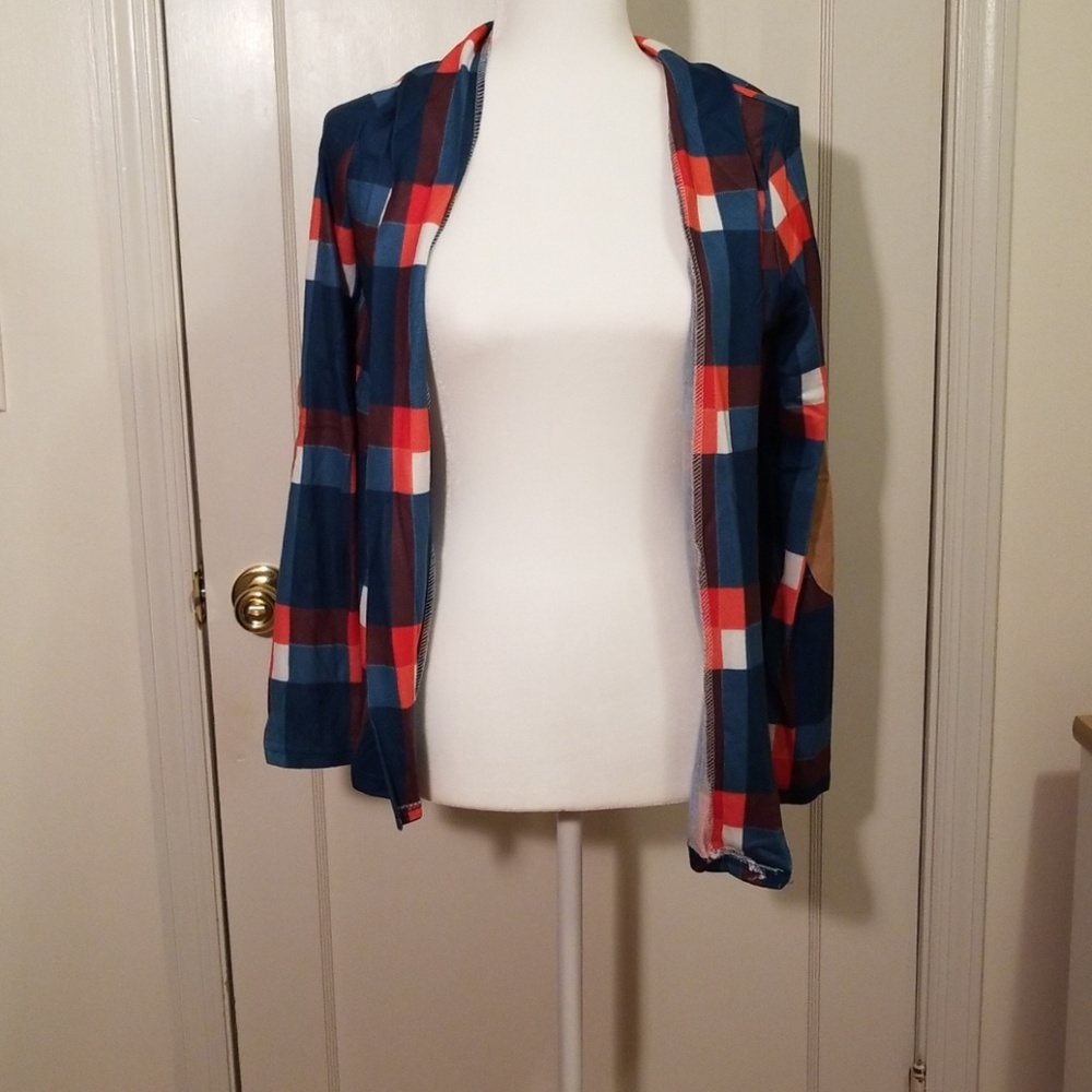 Long Sleeved Checked Vest